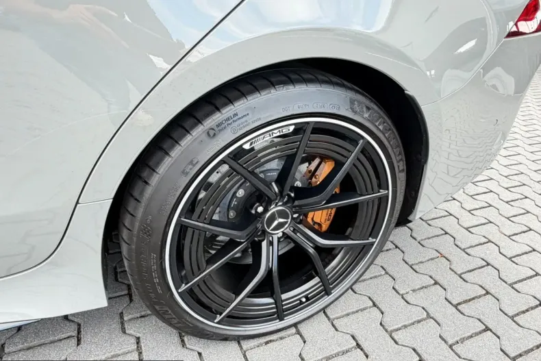 Mercedes-Benz AMG GT (Clasa GT) din 2023 cu 39.897 km - oferta MER254170 - foto 11