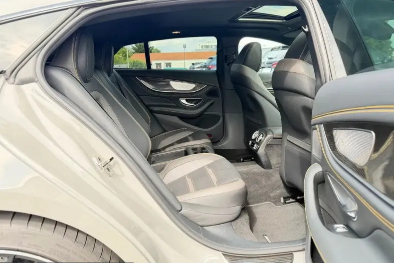 Mercedes-Benz AMG GT (Clasa GT) din 2023 cu 39.897 km - oferta MER254170 - foto 17