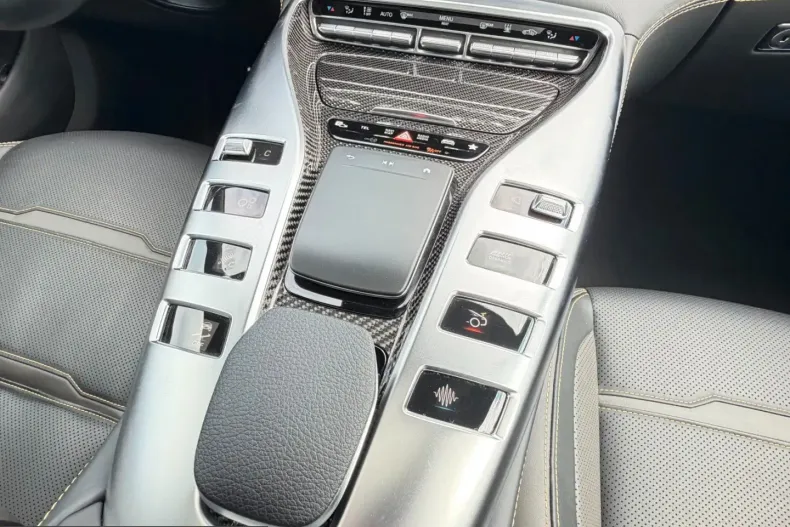 Mercedes-Benz AMG GT (Clasa GT) din 2023 cu 39.897 km - oferta MER254170 - foto 28