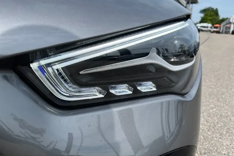Mercedes-Benz CLA 180 (Clasa CLA) din 2025 cu 15.945 km - oferta MER254180 - foto 4