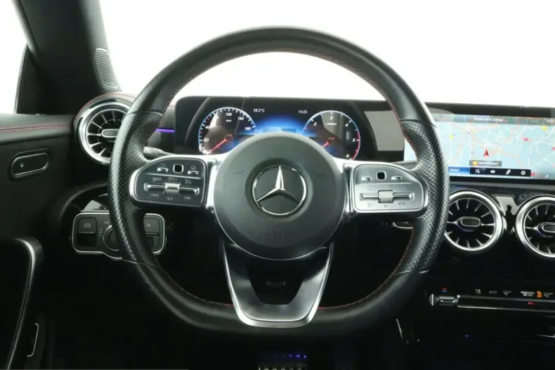 Mercedes-Benz CLA 200 (Clasa CLA) din 2022 cu 63.700 km - oferta MER254185 - foto 11