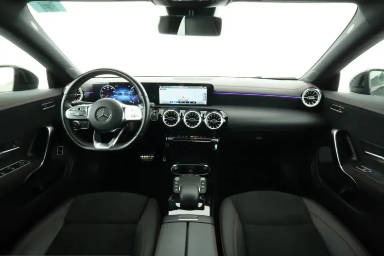 Mercedes-Benz CLA 200 (Clasa CLA) din 2022 cu 63.700 km - oferta MER254185 - foto 19