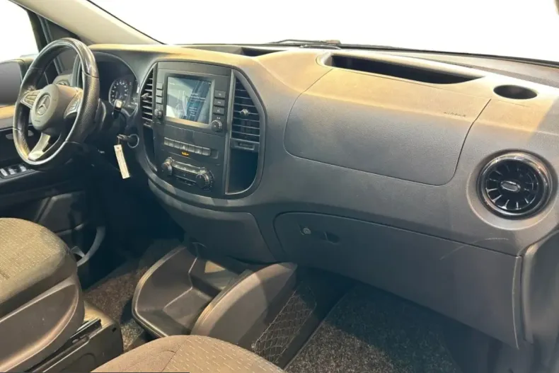 Mercedes-Benz eVito din 2022 cu 102.287 km - oferta MER254186 - foto 8