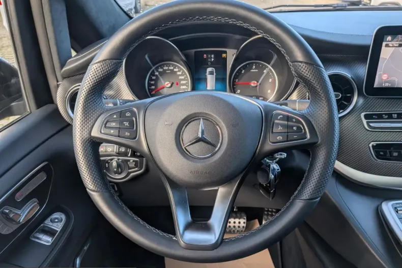 Mercedes-Benz V 300 (Clasa V) din 2024 cu 25.235 km - oferta MER254220 - foto 24