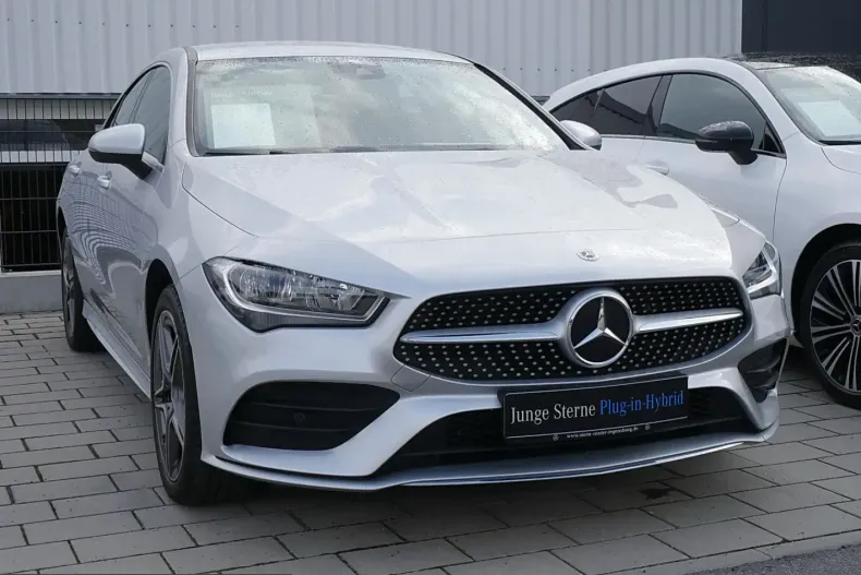 Mercedes-Benz CLA 250 (Clasa CLA) din 2022 cu 67.299 km - oferta MER254229 - foto 1