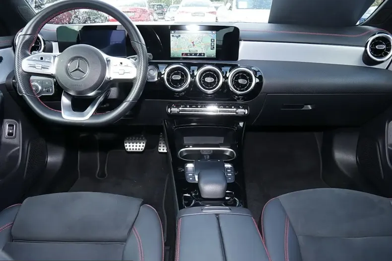 Mercedes-Benz CLA 250 (Clasa CLA) din 2022 cu 67.299 km - oferta MER254229 - foto 8
