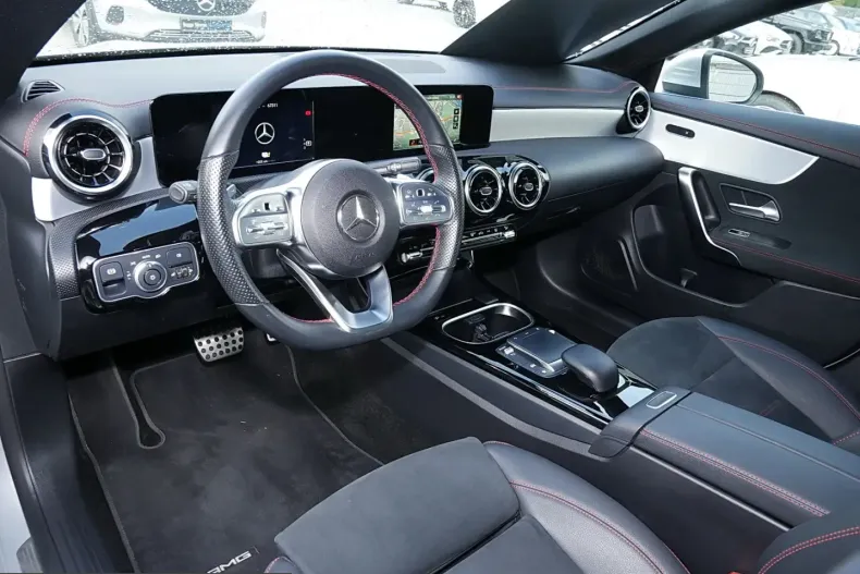 Mercedes-Benz CLA 250 (Clasa CLA) din 2022 cu 67.299 km - oferta MER254229 - foto 9