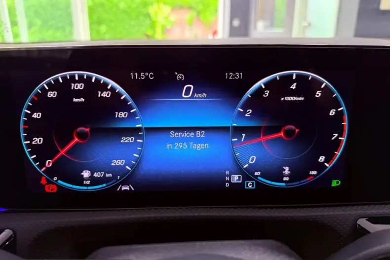 Mercedes-Benz CLA 180 (Clasa CLA) din 2022 cu 93.000 km - oferta MER254232 - foto 14