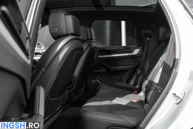 Porsche Cayenne din 2024 cu 27.412 km - oferta POR254239 - foto 13