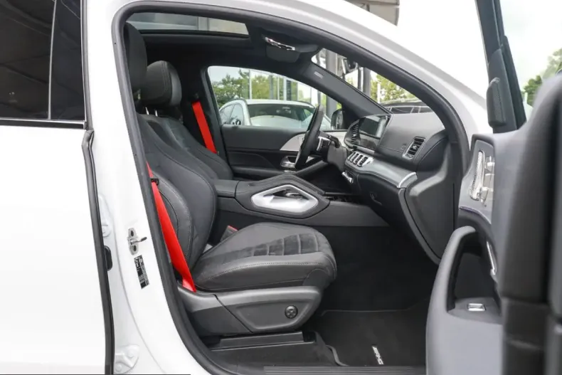 Mercedes-Benz GLE 350 (Clasa GLE) din 2025 cu 9.987 km - oferta MER254244 - foto 6