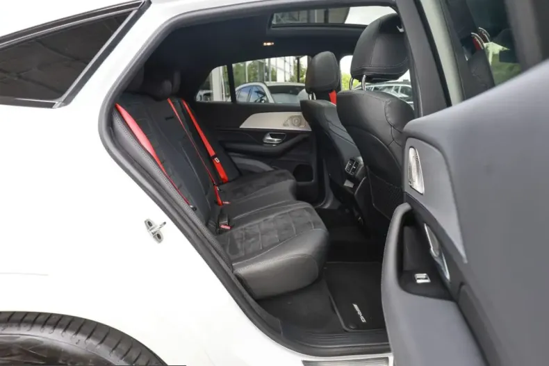 Mercedes-Benz GLE 350 (Clasa GLE) din 2025 cu 9.987 km - oferta MER254244 - foto 7