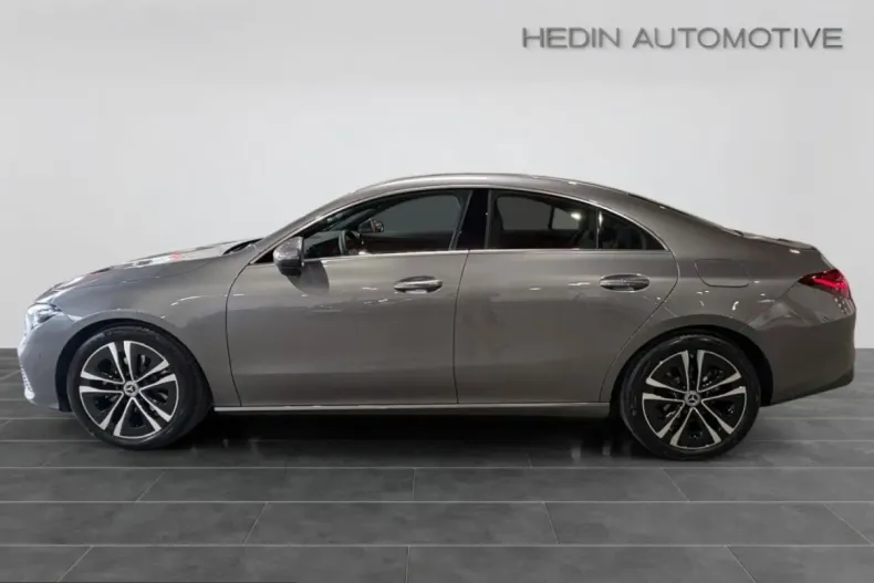 Mercedes-Benz CLA 180 (Clasa CLA) din 2025 cu 1.470 km - oferta MER254250 - foto 2