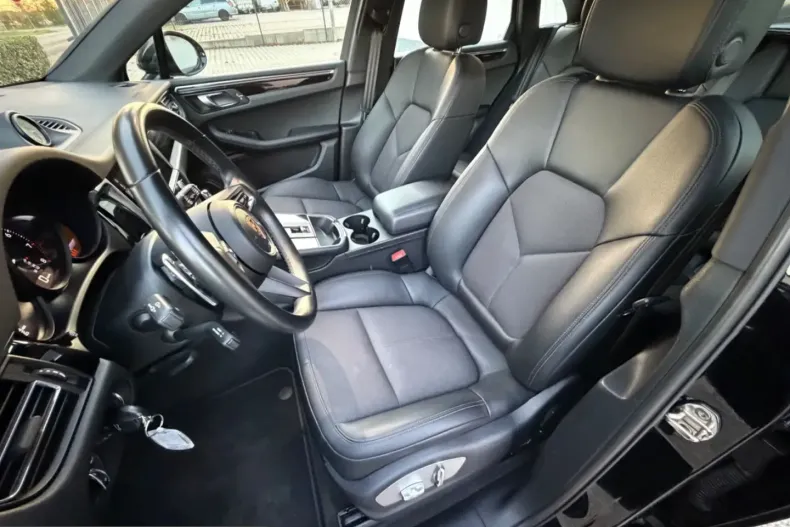Porsche Macan din 2023 cu 44.957 km - oferta POR254252 - foto 8