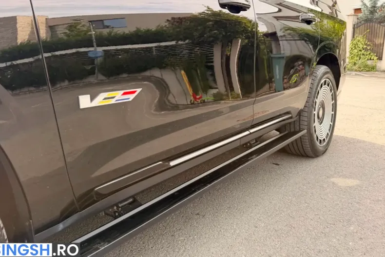 Cadillac Escalade SUPERCHARGED ESV din 2024 cu 17.000 km - oferta CAD254255 - foto 11