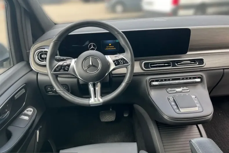 Mercedes-Benz V 300 (Clasa V) din 2024 cu 29.734 km - oferta MER254284 - foto 10
