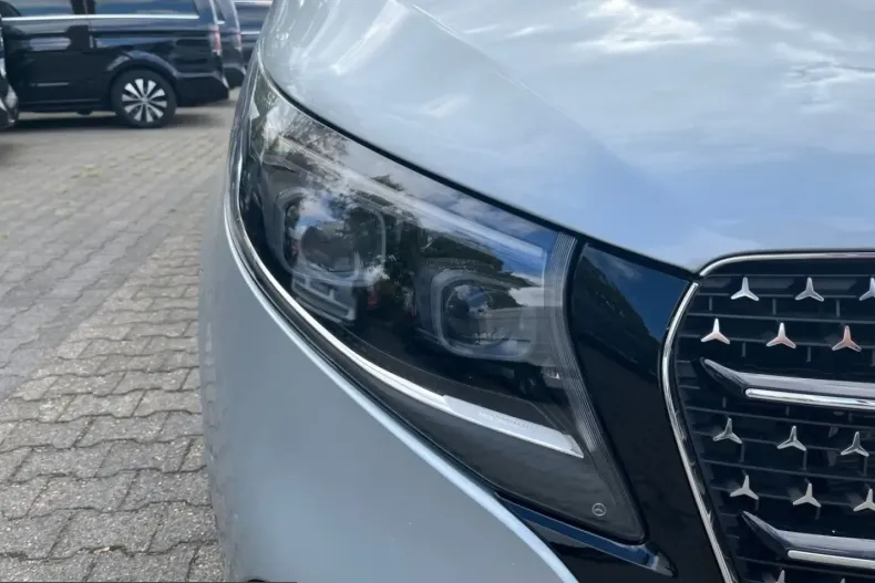 Mercedes-Benz V 300 (Clasa V) din 2024 cu 29.734 km - oferta MER254284 - foto 16