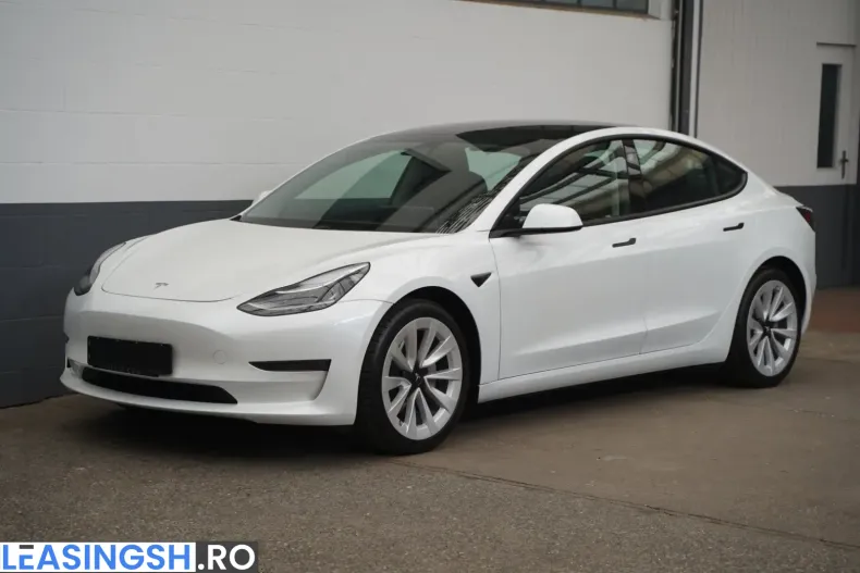 Tesla Model 3 din 2021 cu 79.998 km - oferta TES254309 - foto 1