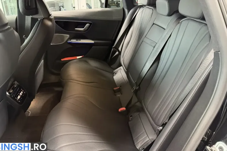 Mercedes-Benz EQE (Clasa E) din 2023 cu 63.670 km - oferta MER254343 - foto 13