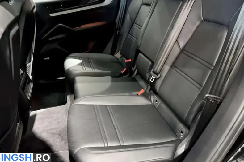 Porsche Cayenne din 2024 cu 19.950 km - oferta POR254351 - foto 17