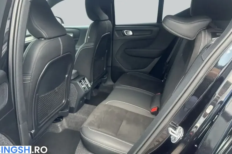 Volvo XC40 din 2025 cu 15.823 km - oferta VOL254378 - foto 10