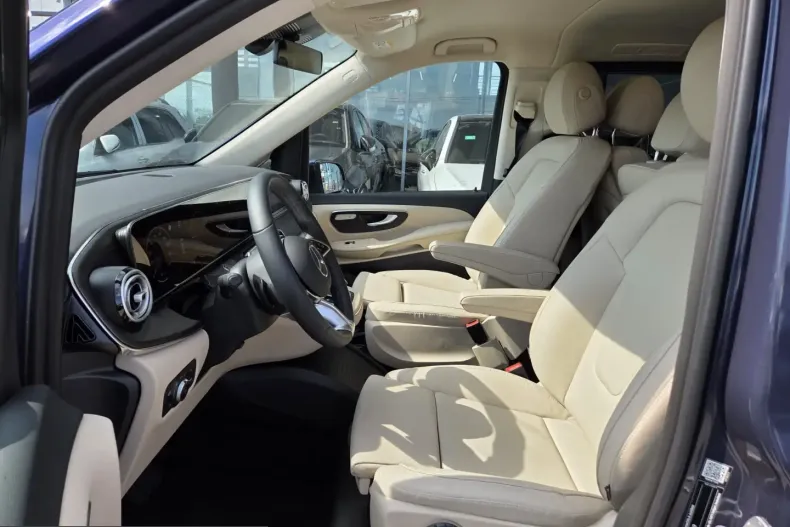 Mercedes-Benz V 300 (Clasa V) din 2025 cu 7.700 km - oferta MER254380 - foto 12