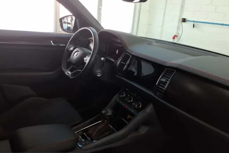 Skoda Kodiaq din 2024 cu 84.025 km - oferta SKO254386 - foto 5