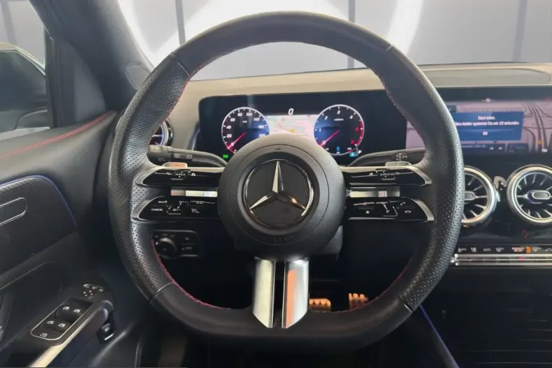 Mercedes-Benz GLB 200 (Clasa GLB) din 2024 cu 25.343 km - oferta MER254393 - foto 7