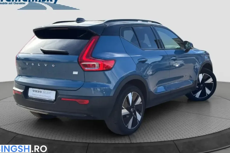 Volvo XC40 din 2023 cu 68.700 km - oferta VOL254395 - foto 4