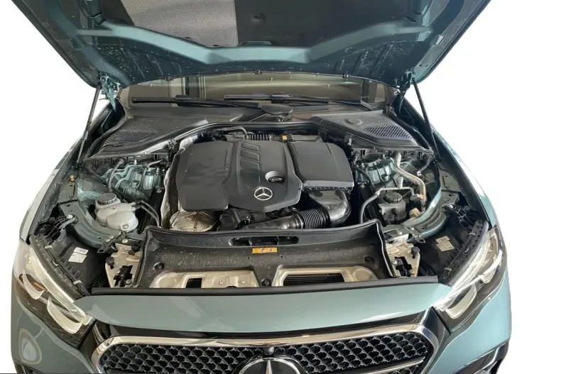 Mercedes-Benz E 220 (Clasa E) din 2024 cu 13.148 km - oferta MER254401 - foto 7