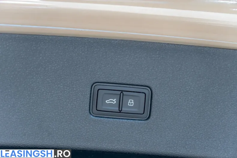 Audi Q8 din 2025 cu 10.000 km - oferta AUD254402 - foto 30