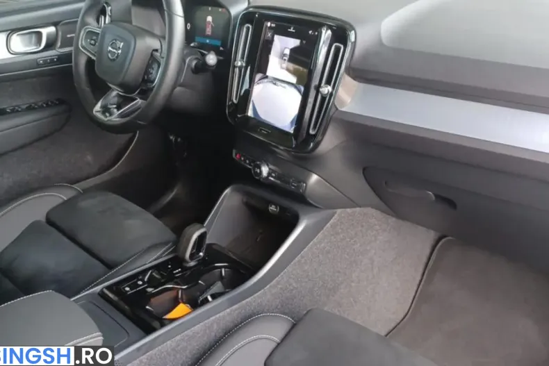 Volvo XC40 din 2025 cu 20.811 km - oferta VOL254408 - foto 17