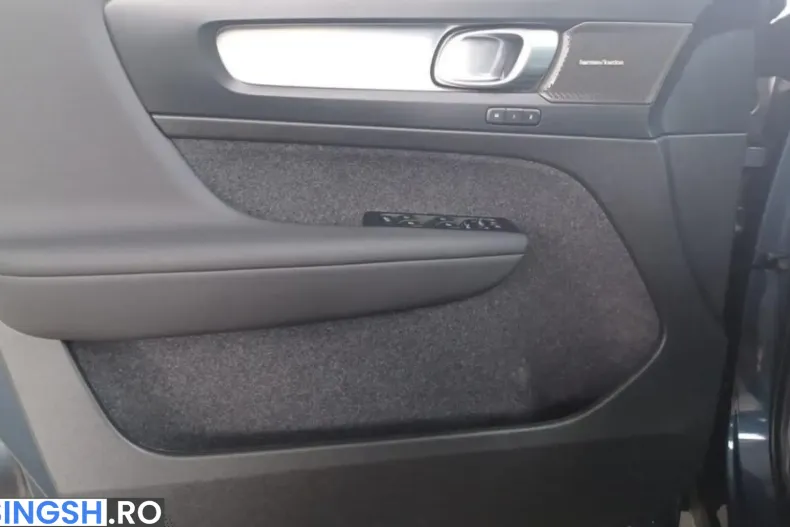 Volvo XC40 din 2025 cu 20.811 km - oferta VOL254408 - foto 20