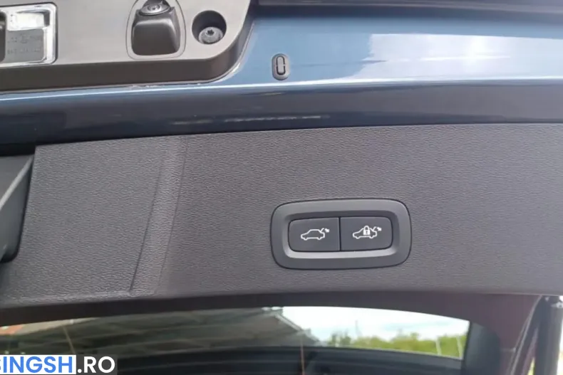 Volvo XC40 din 2025 cu 20.811 km - oferta VOL254408 - foto 24