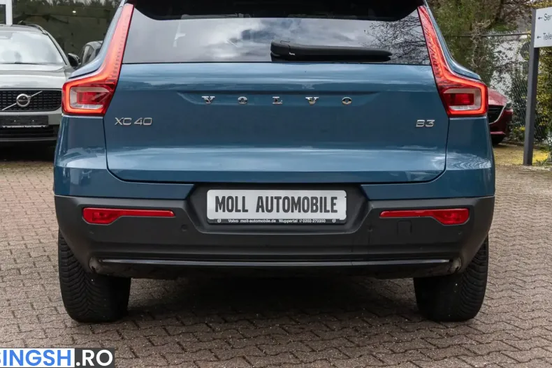Volvo XC40 din 2023 cu 11.983 km - oferta VOL254410 - foto 4