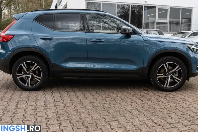 Volvo XC40 din 2023 cu 11.983 km - oferta VOL254410 - foto 5