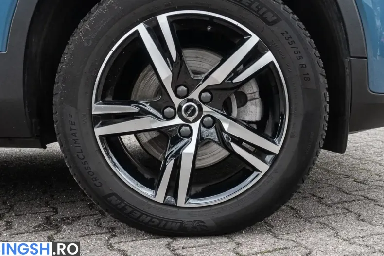 Volvo XC40 din 2023 cu 11.983 km - oferta VOL254410 - foto 6
