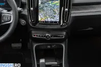 Volvo XC40 din 2023 cu 11.983 km - oferta VOL254410 - foto 13