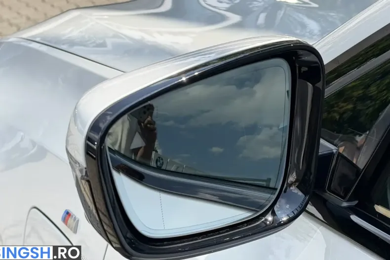 BMW 330 (Seria 3) din 2025 cu 2.501 km - oferta BMW254423 - foto 8