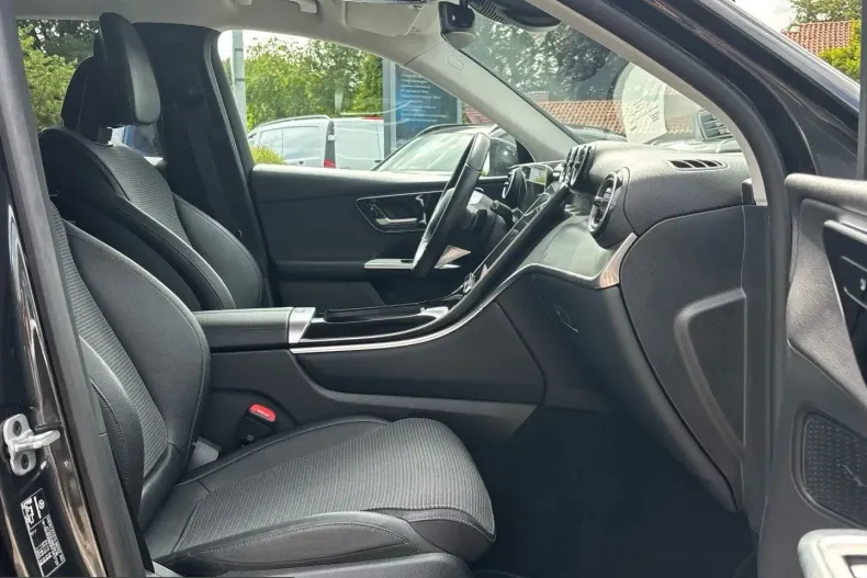 Mercedes-Benz GLC 200 (Clasa GLC) din 2023 cu 91.721 km - oferta MER254428 - foto 10
