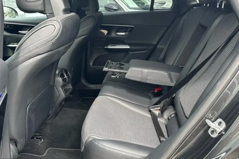 Mercedes-Benz GLC 200 (Clasa GLC) din 2023 cu 91.721 km - oferta MER254428 - foto 11