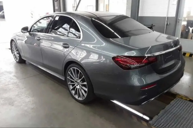 Mercedes-Benz E 220 (Clasa E) din 2021 cu 60.000 km - oferta MER254433 - foto 4