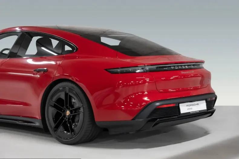 Porsche Taycan din 2024 cu 8.400 km - oferta POR254438 - foto 11