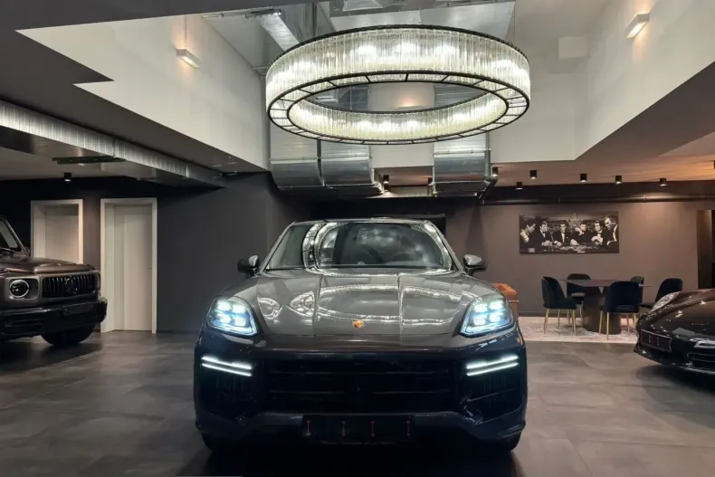 Porsche Cayenne din 2024 cu 34.000 km - oferta POR254448 - foto 3