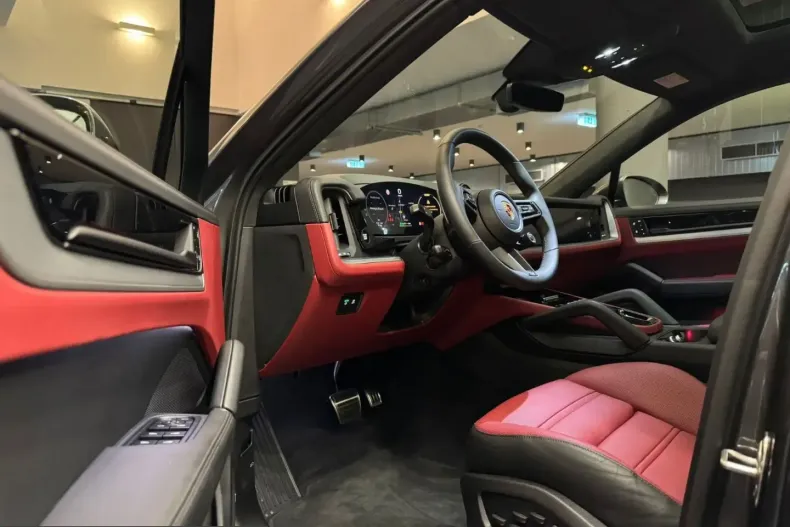 Porsche Cayenne din 2024 cu 34.000 km - oferta POR254448 - foto 9