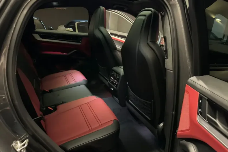 Porsche Cayenne din 2024 cu 34.000 km - oferta POR254448 - foto 15