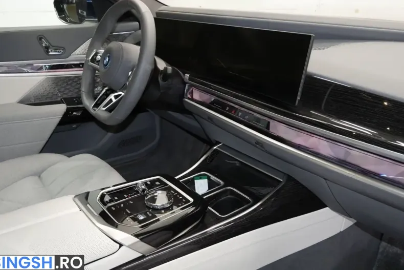BMW i7 (Seria 7) din 2025 cu 3.052 km - oferta BMW254451 - foto 9