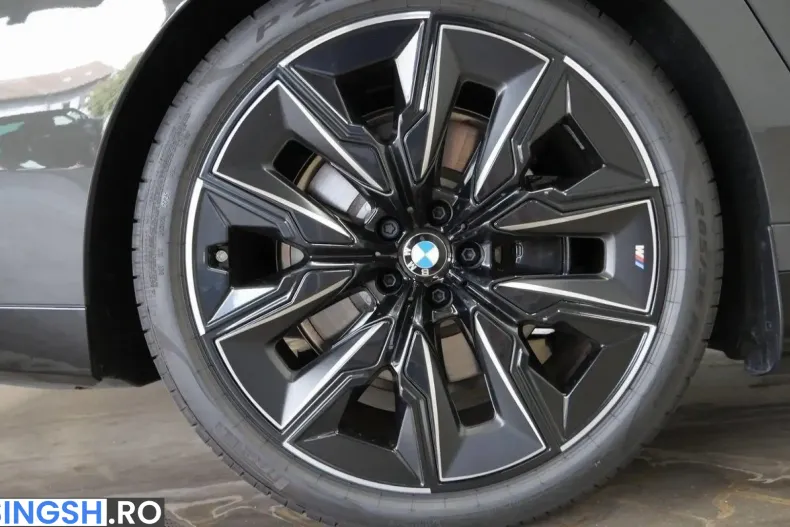 BMW i7 (Seria 7) din 2025 cu 3.475 km - oferta BMW254452 - foto 5