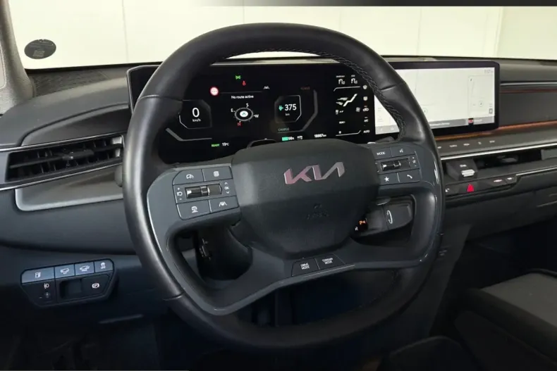 Kia EV9 din 2024 cu 18.880 km - oferta KIA254459 - foto 9
