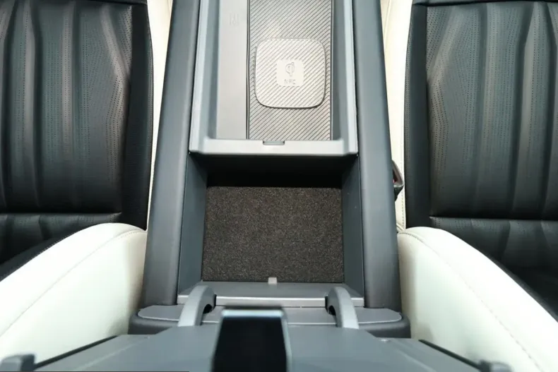 Kia EV9 din 2024 cu 59.929 km - oferta KIA254460 - foto 14