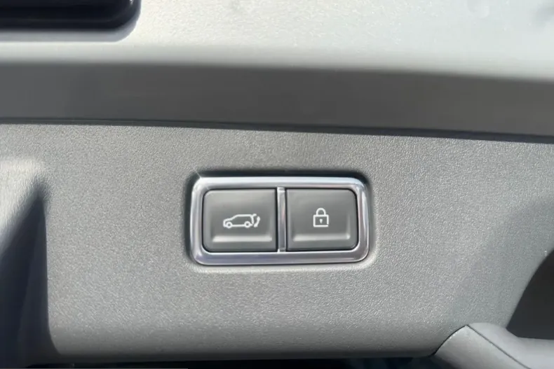 Kia EV9 din 2025 cu 16.381 km - oferta KIA254461 - foto 15